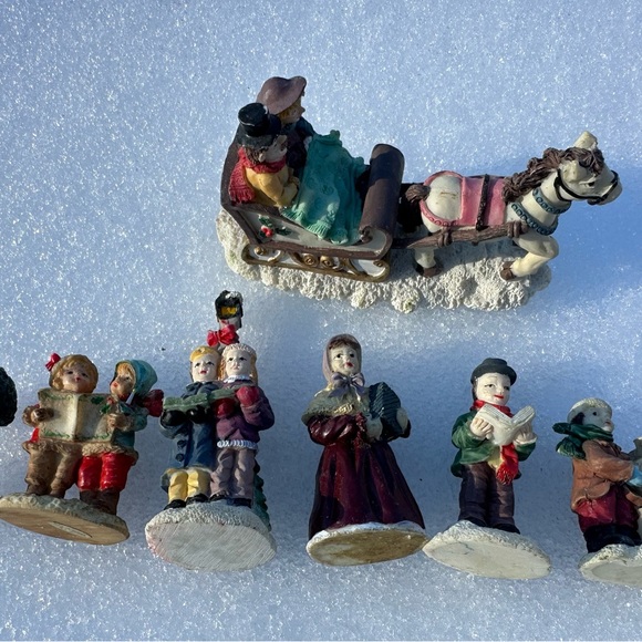 Christmas Delights Lighted Stone Christmas Village Church & Accessory Pieces - Picture 15 of 15